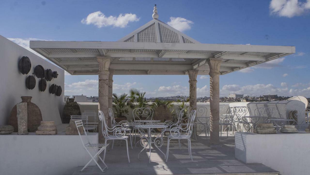 Dar Ben Gacem Kahia Bed & Breakfast Tunis Bagian luar foto